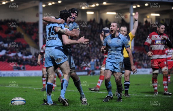 08.11.09 - Gloucester v Cardiff Blues - LV= Cup - Sam Norton-Knight of Cardiff Blues celebrates his try with Ben White(r). 