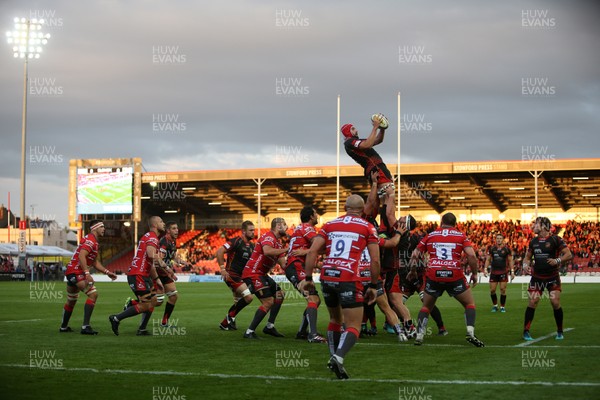 230818 - Gloucester Rugby v Dragons - Pre Season Friendly - Cory Hill of Dragons wins the line out