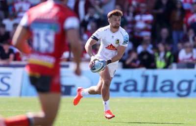 270425 - Gloucester Rugby v Exeter Chiefs - Premiership - Henry Slade of Exeter Chiefs 