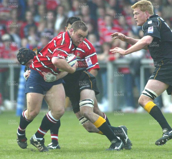 120403 - Gloucester v Newcastle - Zurich Premiership - Gloucester Prop Trevor Woodman charges forward