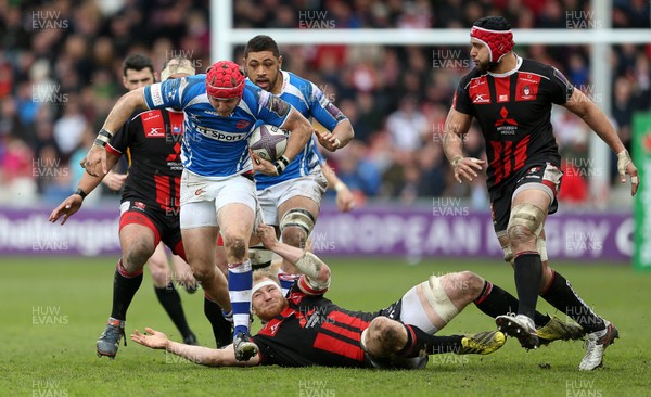 090416 - Gloucester v Newport Gwent Dragons - European Rugby Challenge Cup Quarter Final - Tyler Morgan of Newport Gwent Dragons is tackled by Matt Kvesic of Gloucester