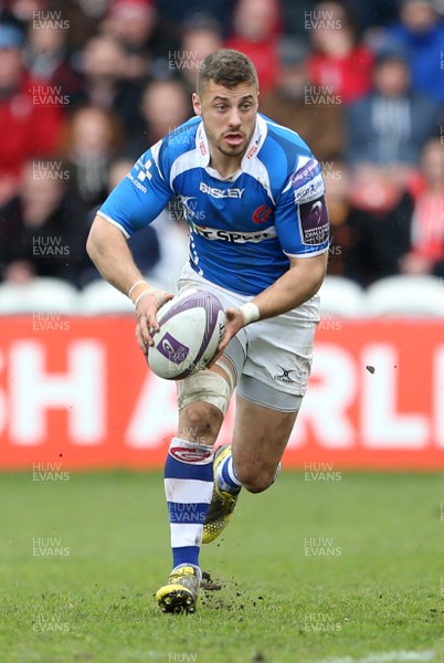 090416 - Gloucester v Newport Gwent Dragons - European Rugby Challenge Cup Quarter Final - Dorian Jones of Newport Gwent Dragons