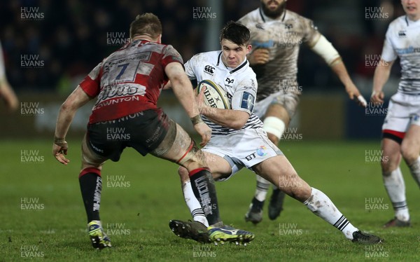260118 - Gloucester v Ospreys - Anglo-Welsh Cup - Callum Carson of Ospreys is tackled by Will Safe of Gloucester