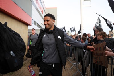 120424 - Gloucester v Ospreys - European Challenge Cup Quarter Final - Keelan Giles of Ospreys arrives at the stadium