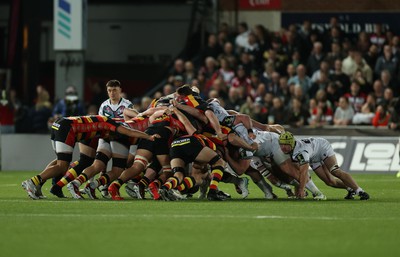 120424 - Gloucester v Ospreys - European Challenge Cup Quarter Final - Scrum