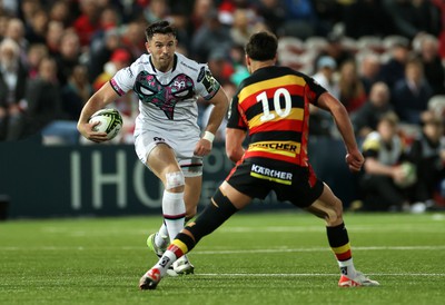 120424 - Gloucester v Ospreys - European Challenge Cup Quarter Final - Owen Watkin of Ospreys makes a break