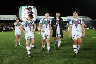 120424 - Gloucester v Ospreys - European Challenge Cup Quarter Final - Dejected Ospreys at full time