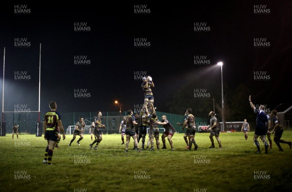 220917 - Glynneath RFC v Cardiff Met - WRU National Championship - Cardiff Met win the line out