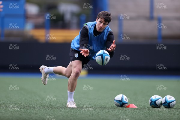 080424 - Picture shows new Cardiff Rugby signing Gonzalo Bertranou in training today