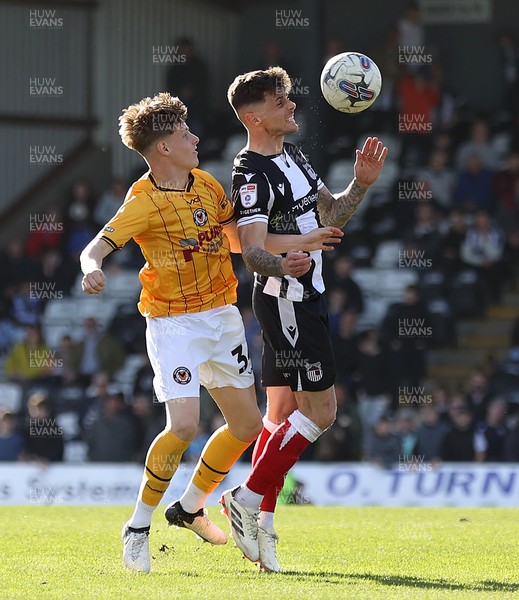 060424 - Grimsby Town v Newport County - Sky Bet League 2 - Jack Norris of Newport makes his debut Toby Mullarkey of Grimsby Town