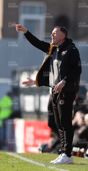 060424 - Grimsby Town v Newport County - Sky Bet League 2 - Manager Graham Coughlan of Newport County directs the players