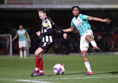 070323 - Grimsby Town v Newport County - Sky Bet League 2 - Nathan Moriah-Welsh of Newport County and Anthony Glennon of Grimsby Town