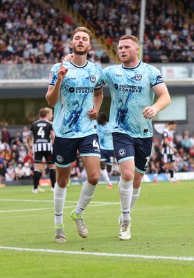 160825 - Grimsby Town v Newport County - Sky Bet League 2 - Matt Baker of Newport celebrates after scoring equaliser with Lee Jenkins of Newport
