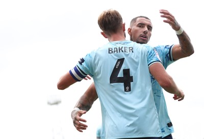 160825 - Grimsby Town v Newport County - Sky Bet League 2 - Matt Baker of Newport celebrates goal with Courtney Baker-Richardson of Newport