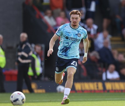 160825 - Grimsby Town v Newport County - Sky Bet League 2 - Michael Spellman of Newport