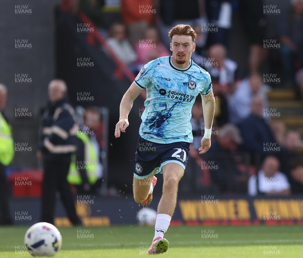 160825 - Grimsby Town v Newport County - Sky Bet League 2 - Michael Spellman of Newport