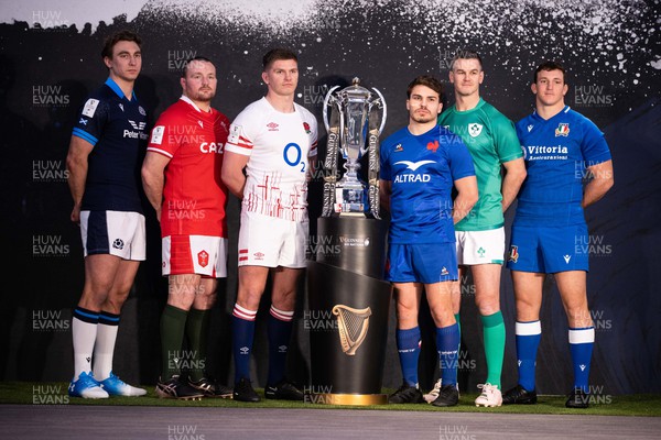 230123 - Guinness 6 Nations Launch at County Hall, London - Scotland Captain Jamie Ritchie, Wales Captain Ken Owens, England Captain Owen Farrell, France Captain Antoine Dupont, Ireland Captain Johnny Sexton and Italy Captain Michele Lamaro at the open photo call with the trophy