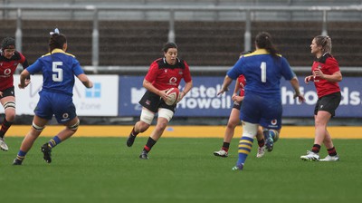 010124 - Gwalia Lightning v Brython Thunder, Celtic Challenge - Sioned Harries of Brython Thunder charges forward