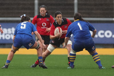 010124 - Gwalia Lightning v Brython Thunder, Celtic Challenge - Sioned Harries of Brython Thunder charges forward