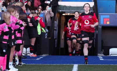 271225 - Gwalia Lightning v Brython Thunder, Celtic Challenge - Jess Rogers of Brython Thunder leads the team out