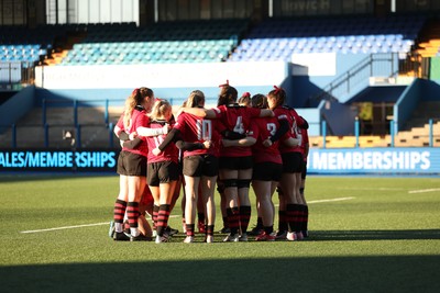 271225 - Gwalia Lightning v Brython Thunder, Celtic Challenge - Brython Thunder huddle up at the start of the match