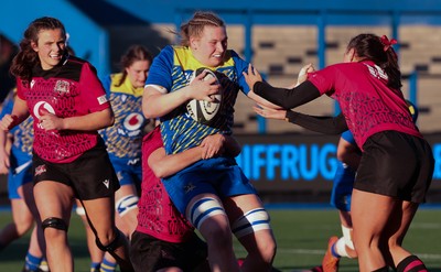271225 - Gwalia Lightning v Brython Thunder, Celtic Challenge - Alaw Pyrs of Gwalia Lightning is tackled