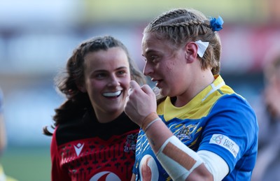 271225 - Gwalia Lightning v Brython Thunder, Celtic Challenge - Branwen Metcalfe of Brython Thunder and Tilly Vucaj of Gwalia Lightning