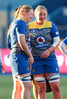 271225 - Gwalia Lightning v Brython Thunder, Celtic Challenge - Alaw Pyrs of Gwalia Lightning and Tilly Vucaj of Gwalia Lightning