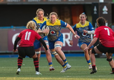 271225 - Gwalia Lightning v Brython Thunder, Celtic Challenge - Alaw Pyrs of Gwalia Lightning takes on Seren Singleton of Brython Thunder