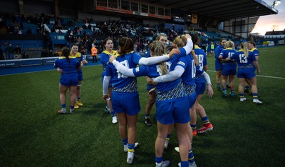 271225 - Gwalia Lightning v Brython Thunder, Celtic Challenge - Gwalia Lightning players at the end of the match