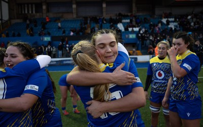 271225 - Gwalia Lightning v Brython Thunder, Celtic Challenge - Bryonie King of Gwalia Lightning with Catherine Richards of Gwalia Lightning at the end of the match