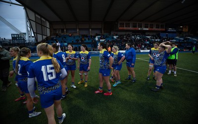 271225 - Gwalia Lightning v Brython Thunder, Celtic Challenge - Gwalia Lightning players at the end of the match