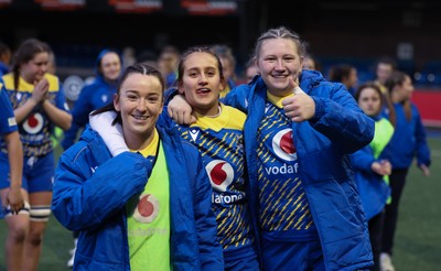 271225 - Gwalia Lightning v Brython Thunder, Celtic Challenge - Sian Jones, Carys Hughes and Alaw Pyrs of Gwalia Lightning