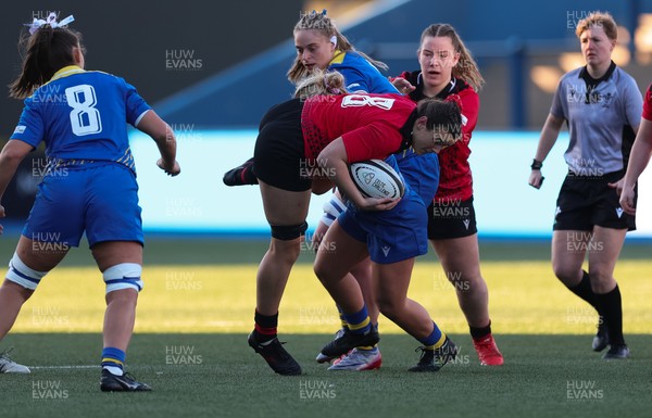 271225 - Gwalia Lightning v Brython Thunder, Celtic Challenge - Branwen Metcalfe of Brython Thunder takes on Molly Reardon of Gwalia Lightning