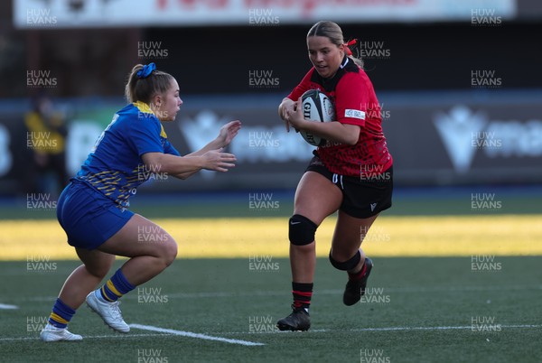 271225 - Gwalia Lightning v Brython Thunder, Celtic Challenge - Gabby Healen of Brython Thunder looks to break