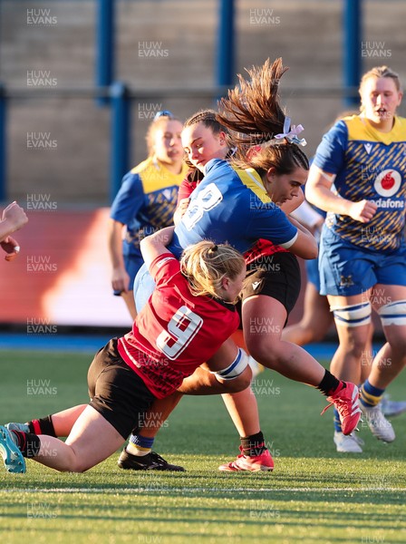 271225 - Gwalia Lightning v Brython Thunder, Celtic Challenge - Bryonie King of Gwalia Lightning is tackled by Seren Lockwood of Brython Thunder