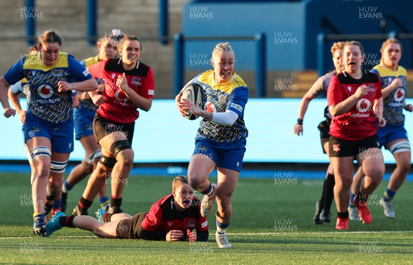271225 - Gwalia Lightning v Brython Thunder, Celtic Challenge - Nikita Prothero of Gwalia Lightning breaks away but is tackled