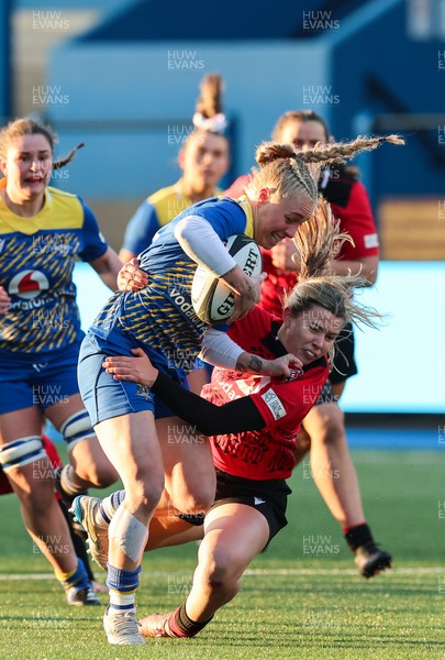 271225 - Gwalia Lightning v Brython Thunder, Celtic Challenge - Nikita Prothero of Gwalia Lightning breaks away but is tackled
