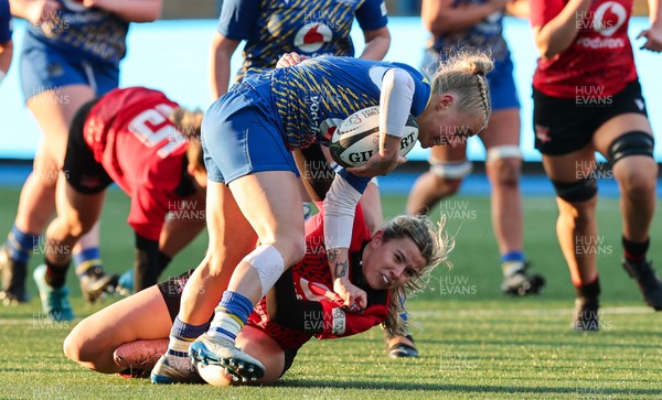 271225 - Gwalia Lightning v Brython Thunder, Celtic Challenge - Nikita Prothero of Gwalia Lightning breaks away but is tackled