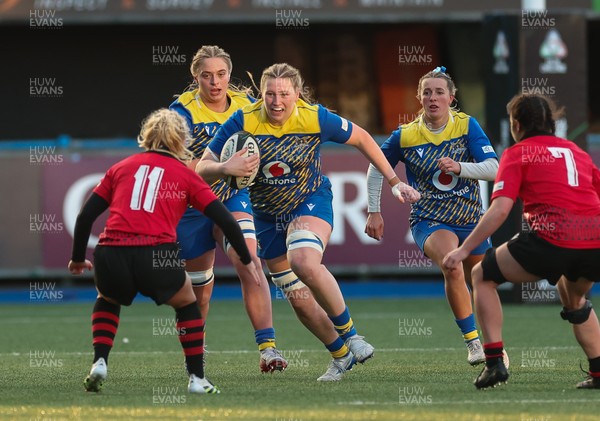 271225 - Gwalia Lightning v Brython Thunder, Celtic Challenge - Alaw Pyrs of Gwalia Lightning takes on Seren Singleton of Brython Thunder