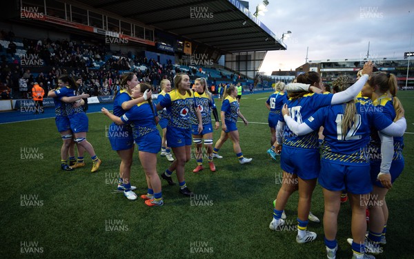 271225 - Gwalia Lightning v Brython Thunder, Celtic Challenge - Gwalia Lightning players at the end of the match
