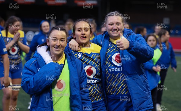271225 - Gwalia Lightning v Brython Thunder, Celtic Challenge - Sian Jones, Carys Hughes and Alaw Pyrs of Gwalia Lightning