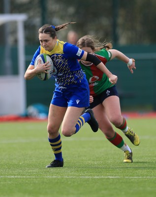 080325  Gwalia Lightning v Clovers, Celtic Challenge - Caitlin Lewis of Gwalia Lightning races away to score try