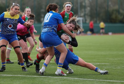 080325  Gwalia Lightning v Clovers, Celtic Challenge - Jemima Adams Verling of Clovers powers over to score try