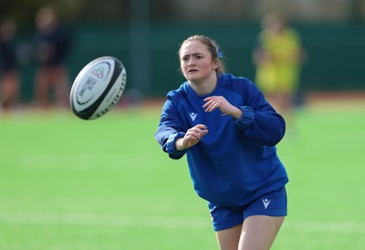 140226 - Gwalia Lightning v Clovers, Celtic Challenge - Caitlin Lewis of Gwalia Lightning during warm up