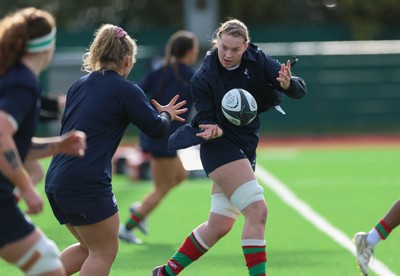 140226 - Gwalia Lightning v Clovers, Celtic Challenge - Clovers players during warm up