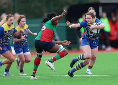 140226 - Gwalia Lightning v Clovers, Celtic Challenge - Caitlin Lewis of Gwalia Lightning takes on Faith Oviawe of Clovers