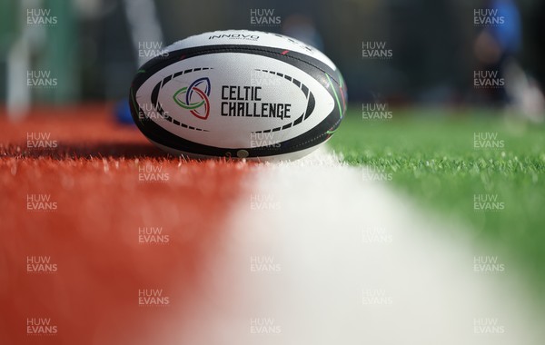140226 - Gwalia Lightning v Clovers, Celtic Challenge - Celtic Challenge match balls pitch side