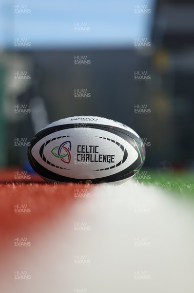 140226 - Gwalia Lightning v Clovers, Celtic Challenge - Celtic Challenge match balls pitch side