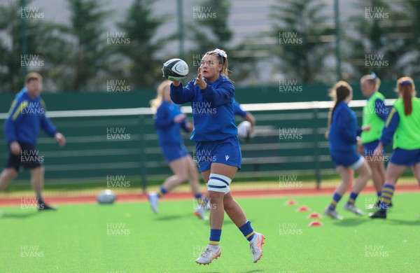 140226 - Gwalia Lightning v Clovers, Celtic Challenge -Bryonie King of Gwalia Lightning during warm up